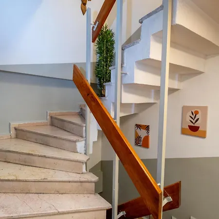 Pesa アパートホテル