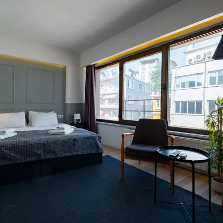 Pesa Lägenhetshotell 4*