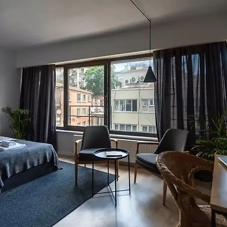 Pesa Lägenhetshotell 4*